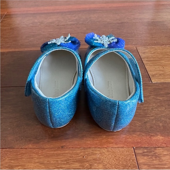 ❄️ Sparkly Mary Jane Blue Shoes with Snowflake Bow - 8T - Picture 4 of 11